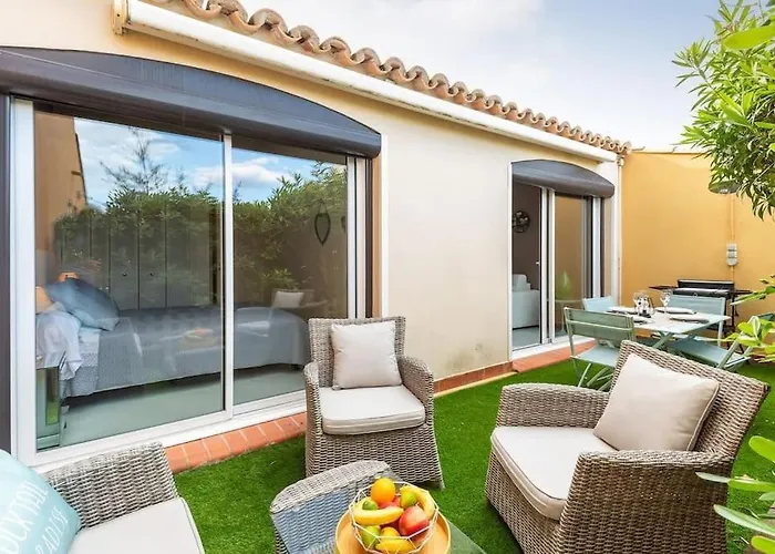 Petite Villa En Bord De Mer