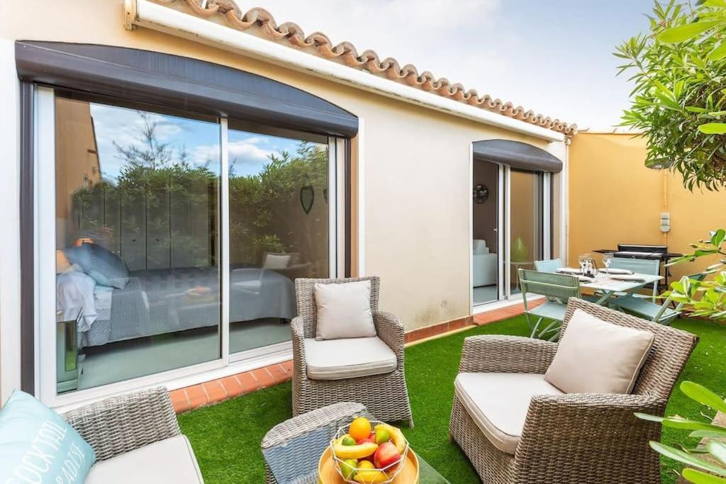 Holiday home Petite En Bord De